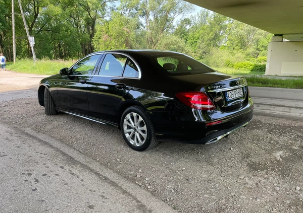 Mercedes-Benz Klasa E cena 139000 przebieg: 189000, rok produkcji 2018 z Oświęcim małe 172